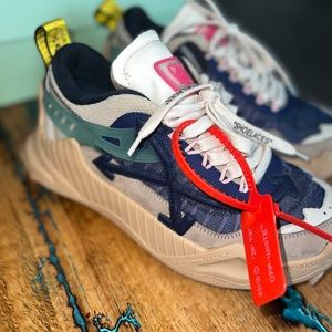OFF-WHITE Odsy-1000 Blue FW19 size 39